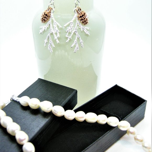 Natural Pearl Necklace and Woodland Earrings Set Wedding Jewelry for Bride - Picture 11 of 12